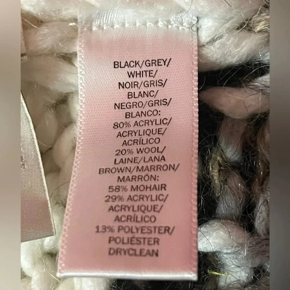 Ann Taylor Loft Wool/Mohair blend Scarf with Aztec design Boho Contempor… - Picture 5 of 5